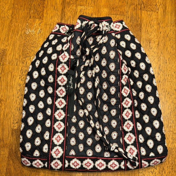Vera Bradley Backpack. - Picture 3 of 6